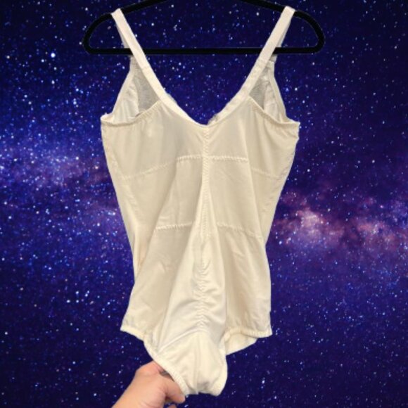 Flexeez Intimate Apparel Cream Color Women's 40DD - Picture 4 of 8